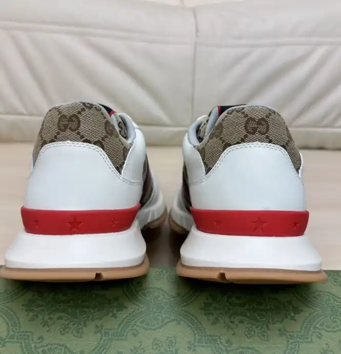 hype Gucci Sneakers