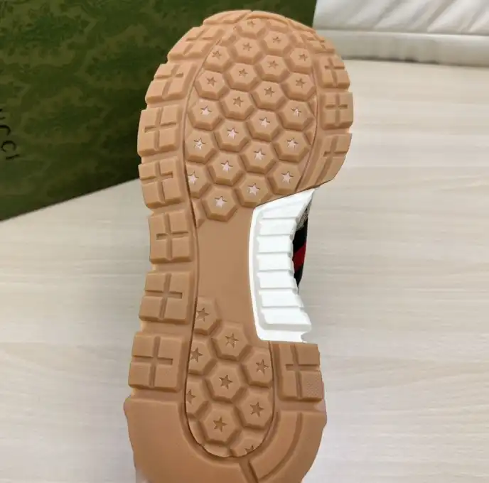 hype Gucci Sneakers