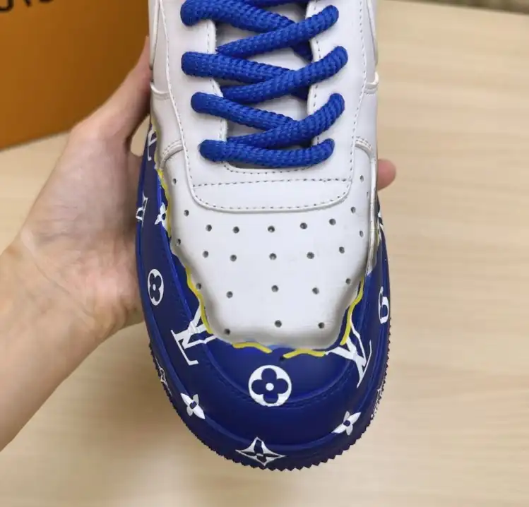 hype Louis Vuitton Sneakers