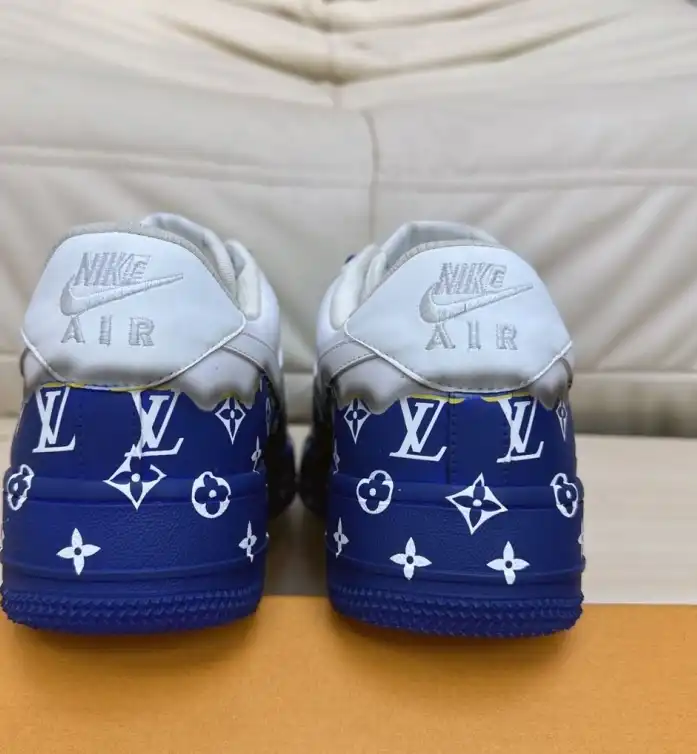 hype Louis Vuitton Sneakers