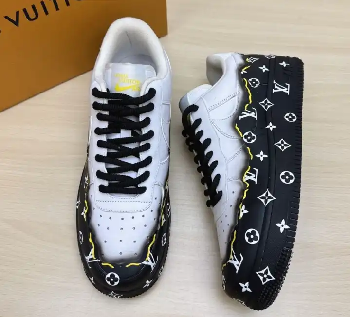 hype Louis Vuitton Sneakers