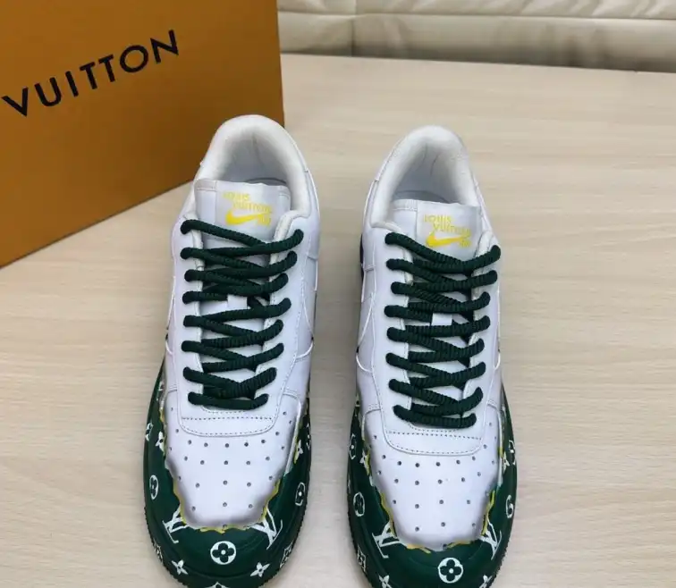 hype Louis Vuitton Sneakers