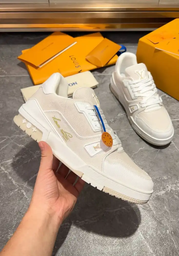 hype Louis Vuitton Sneakers