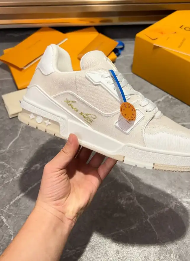 hype Louis Vuitton Sneakers