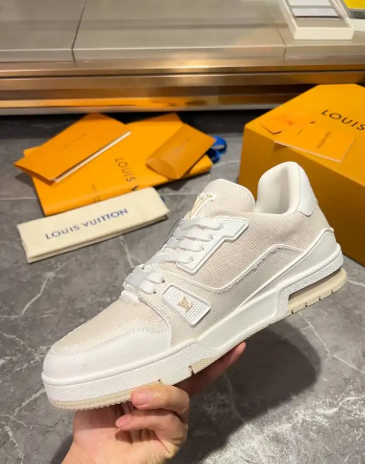 hype Louis Vuitton Sneakers