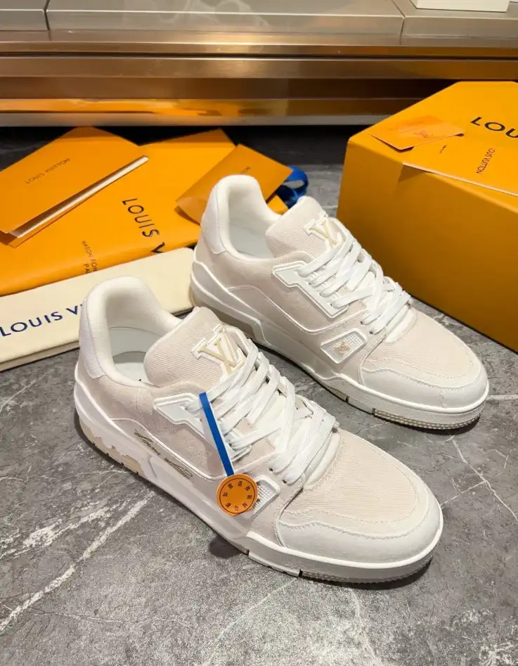 hype Louis Vuitton Sneakers