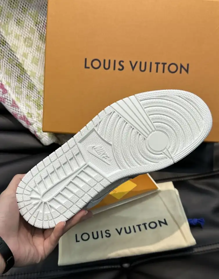 hype Louis Vuitton Sneakers