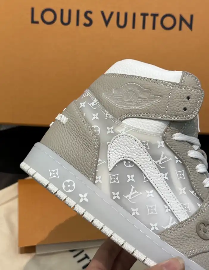 hype Louis Vuitton Sneakers