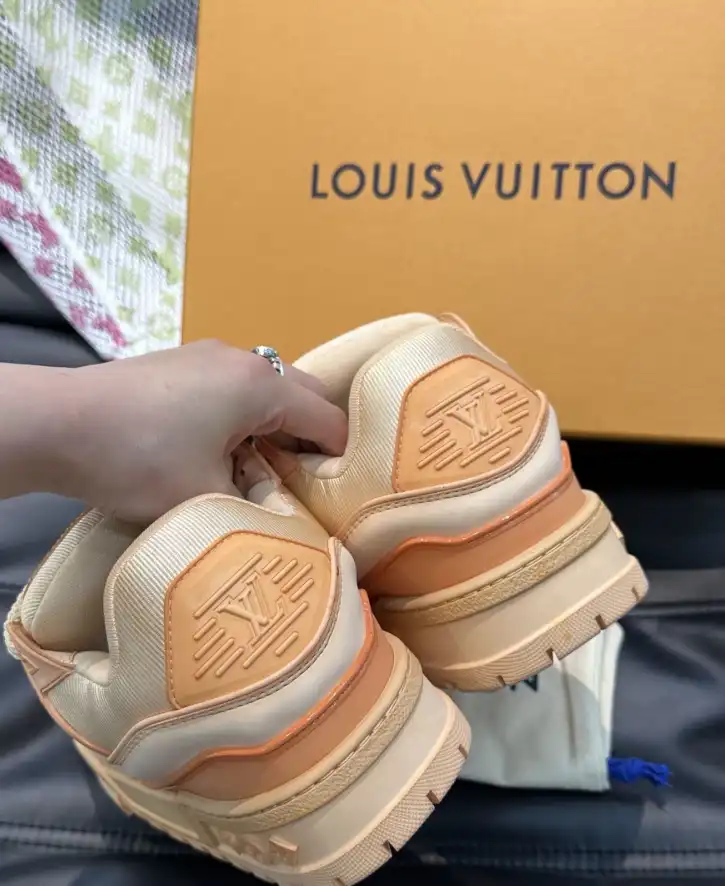 hype Louis Vuitton Sneakers