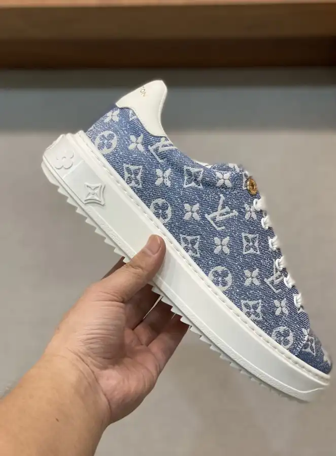 hype Louis Vuitton Sneakers