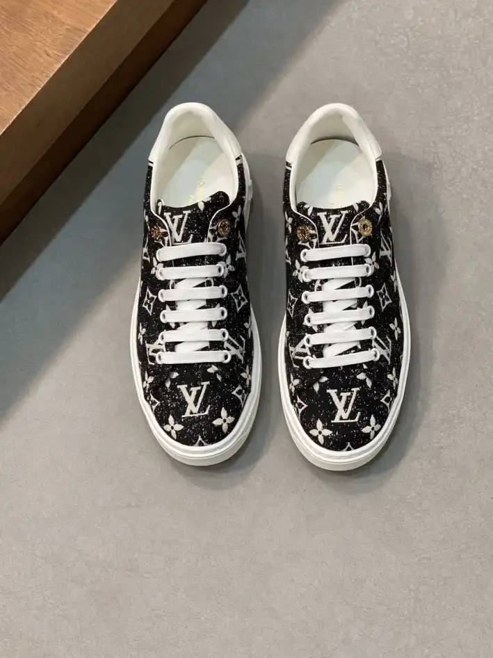 hype Louis Vuitton Sneakers