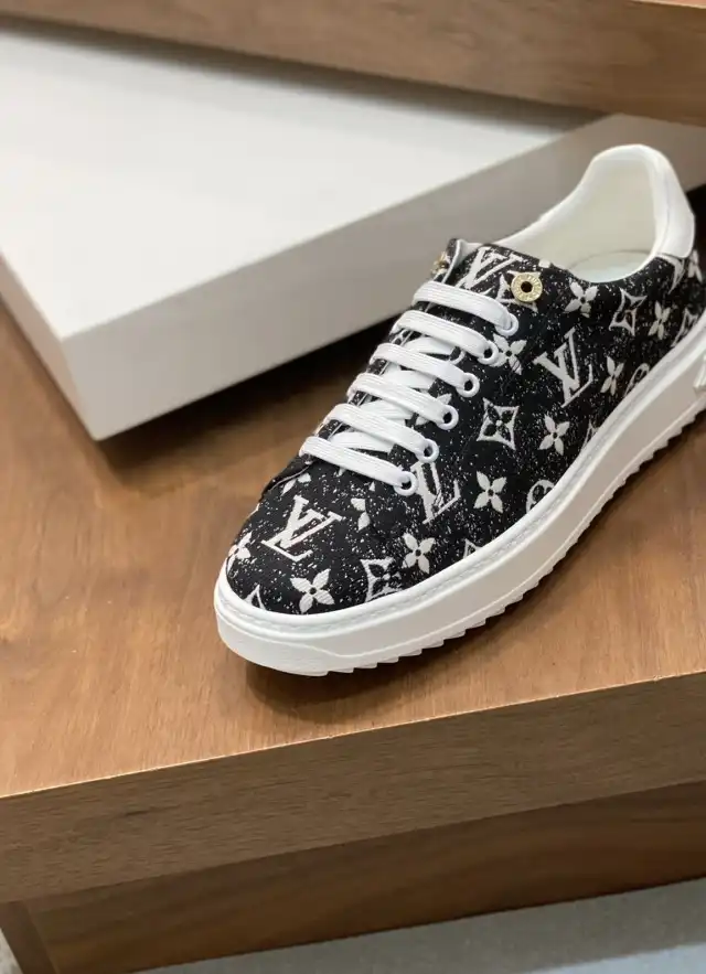 hype Louis Vuitton Sneakers