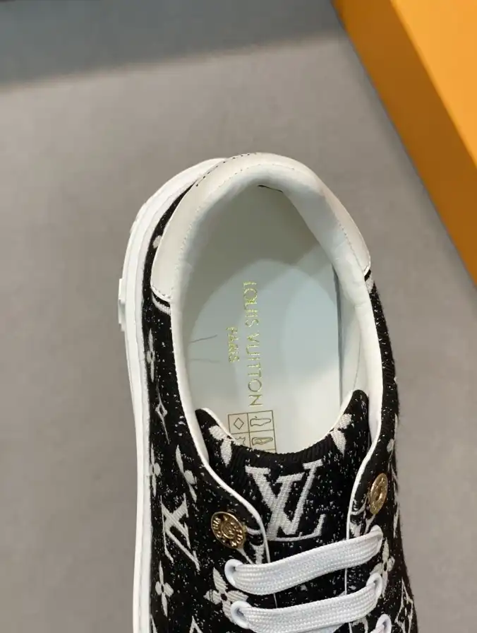 hype Louis Vuitton Sneakers