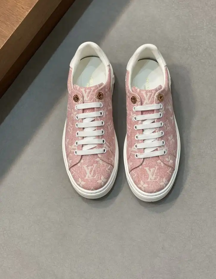 hype Louis Vuitton Sneakers