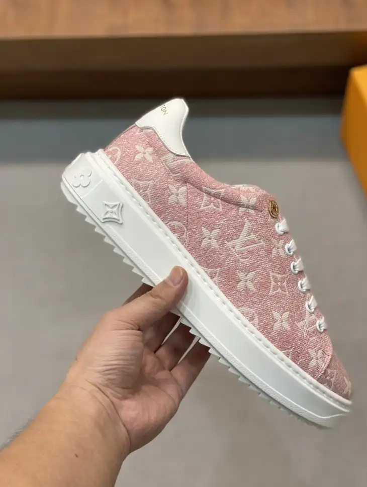 hype Louis Vuitton Sneakers