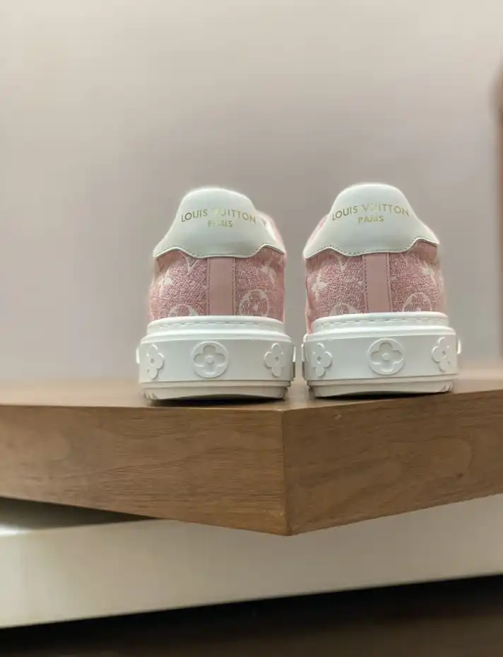 hype Louis Vuitton Sneakers