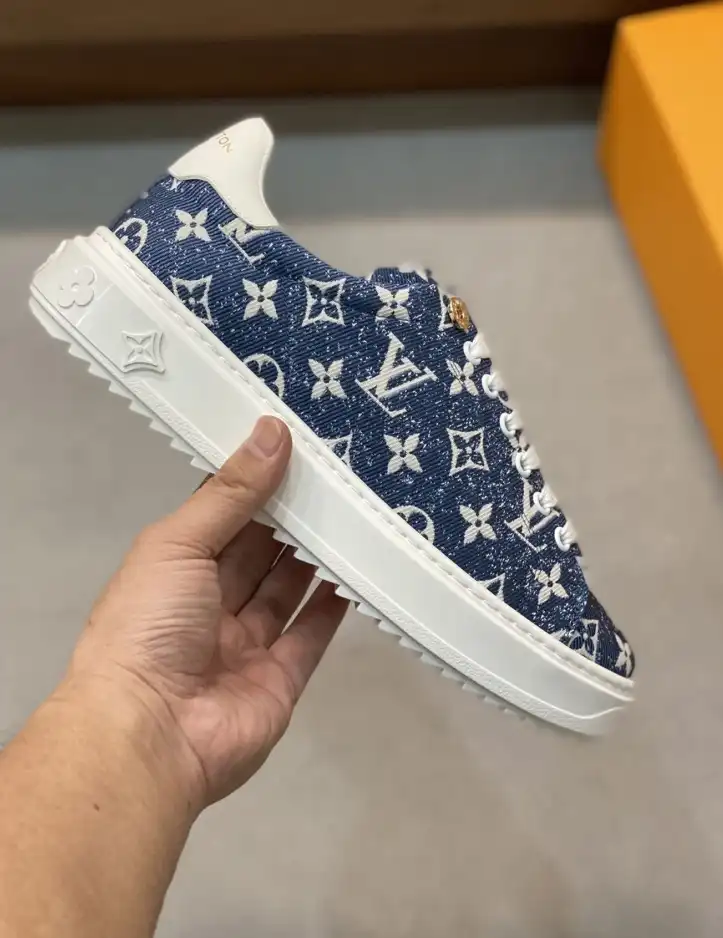 hype Louis Vuitton Sneakers