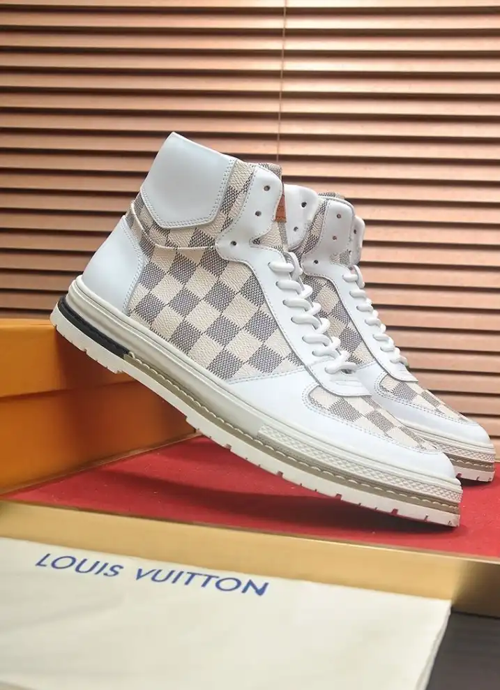 hype Louis Vuitton Sneakers