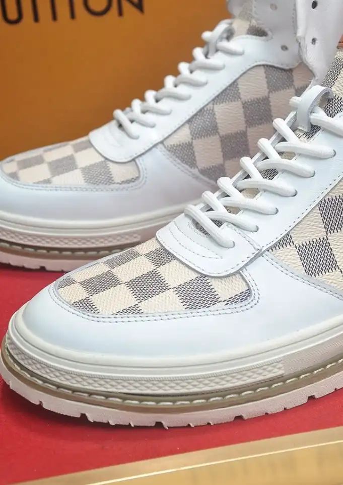 hype Louis Vuitton Sneakers