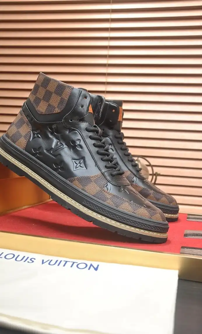 hype Louis Vuitton Sneakers