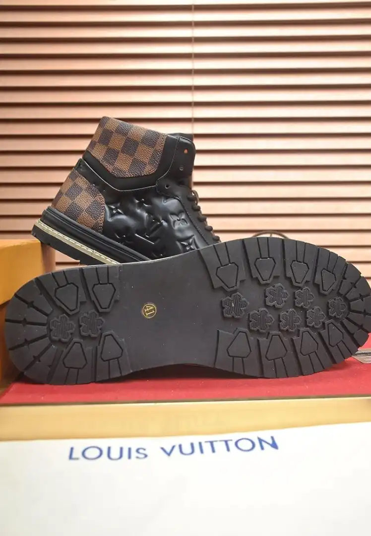 hype Louis Vuitton Sneakers