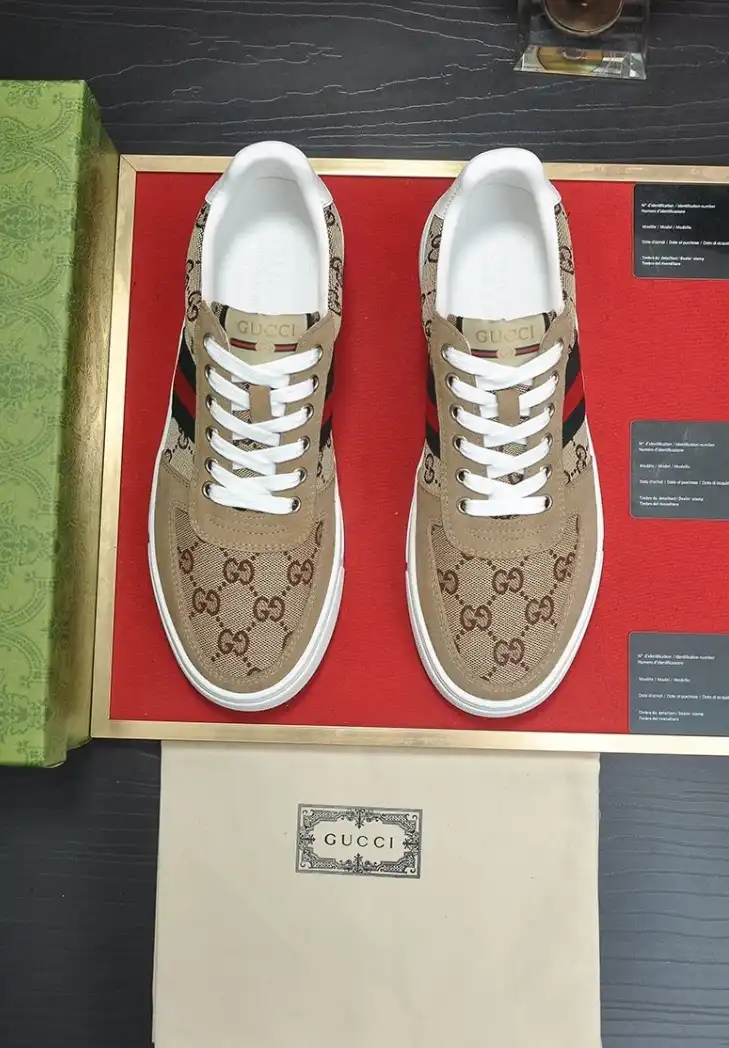 hype Gucci Sneakers