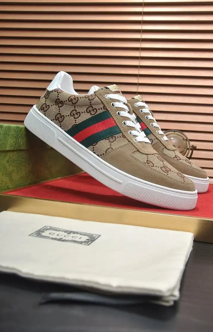 hype Gucci Sneakers