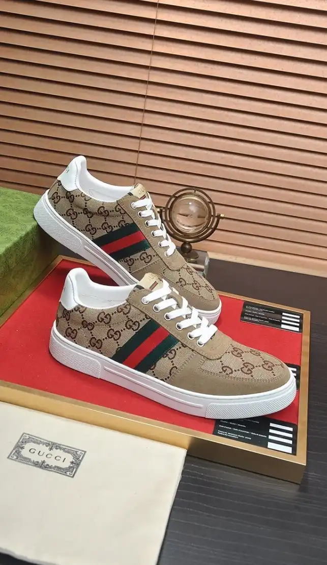 hype Gucci Sneakers