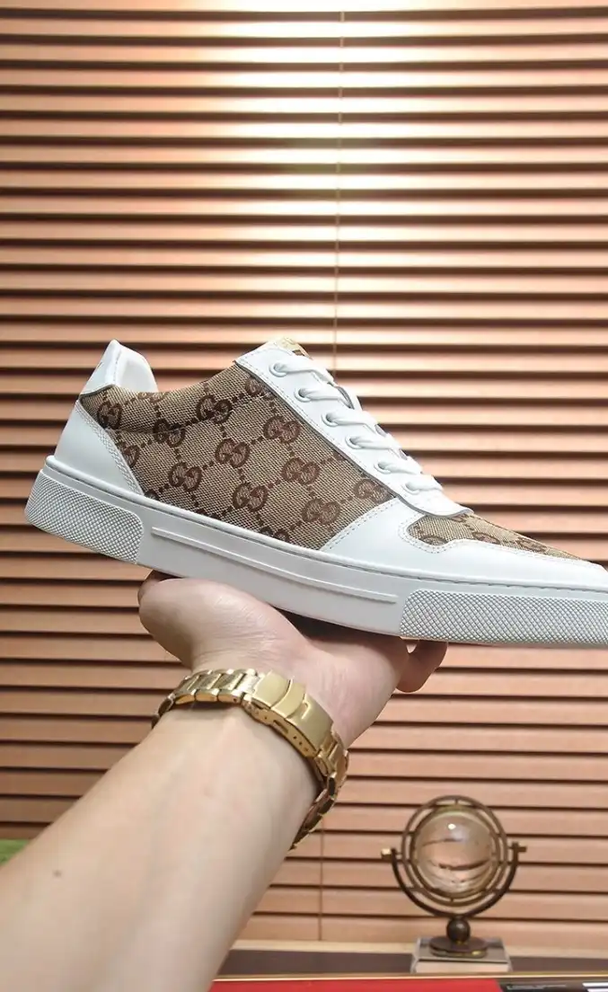 hype Gucci Sneakers