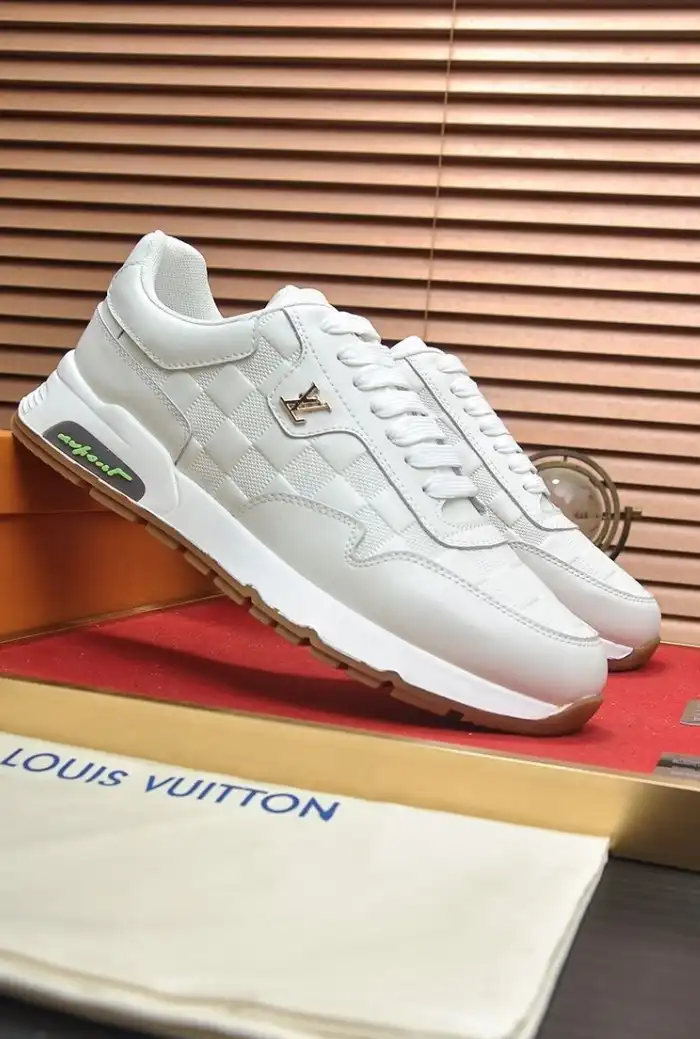 hype Louis Vuitton Sneakers