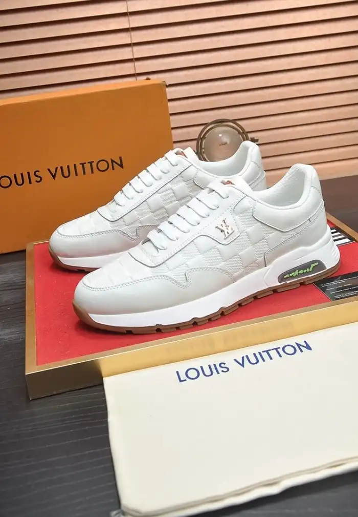 hype Louis Vuitton Sneakers