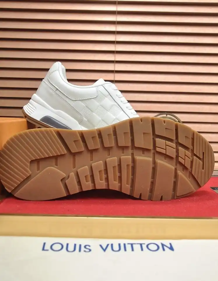 hype Louis Vuitton Sneakers