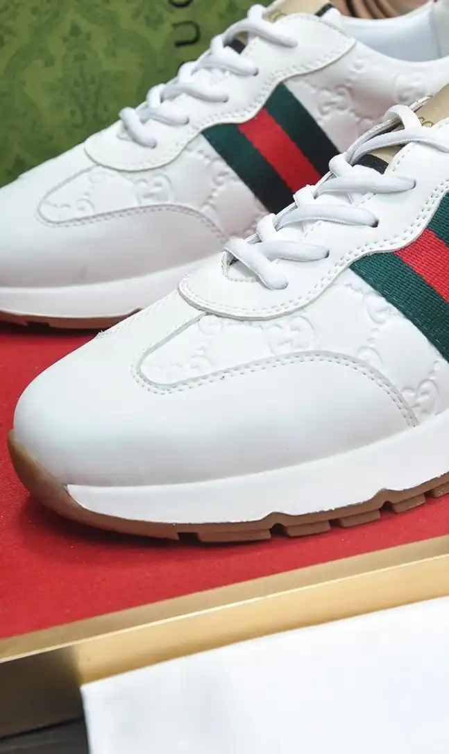 hype Gucci Sneakers