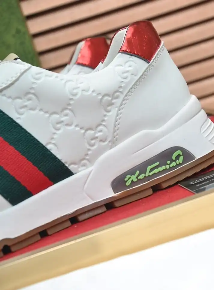 hype Gucci Sneakers