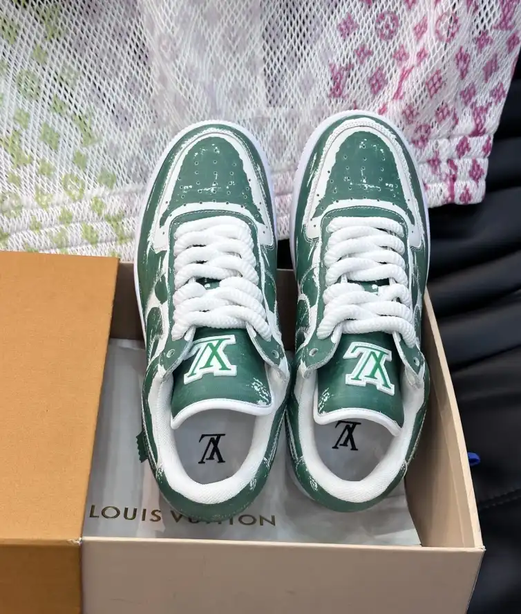 hype Louis Vuitton Sneakers