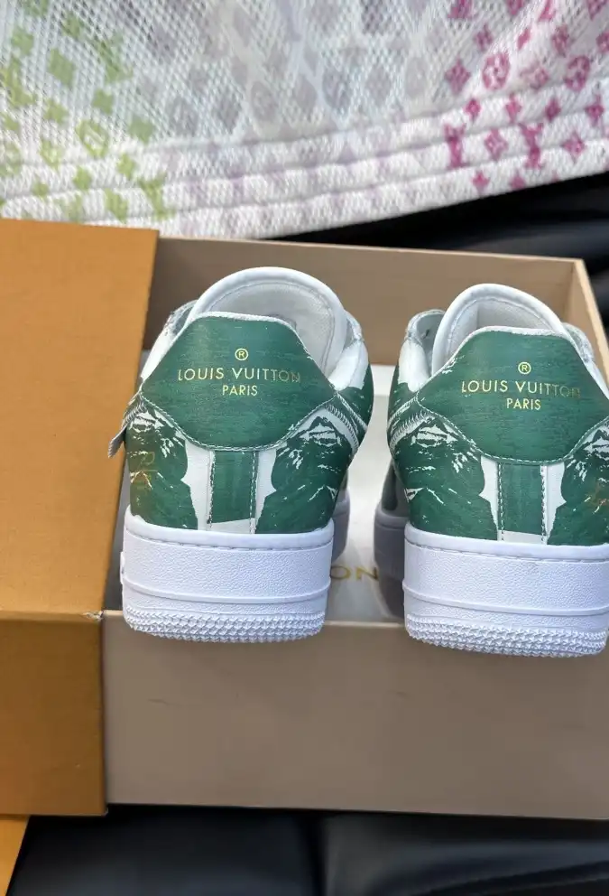 hype Louis Vuitton Sneakers