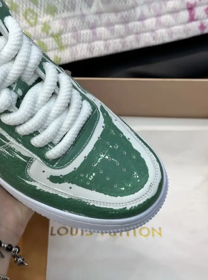 hype Louis Vuitton Sneakers