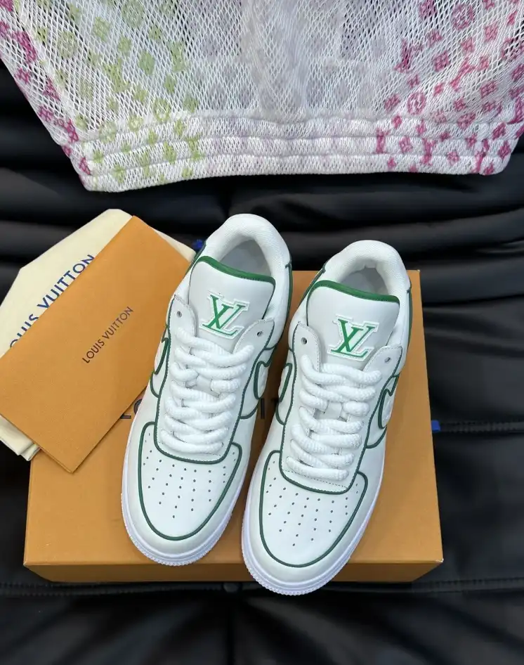 hype Louis Vuitton Sneakers