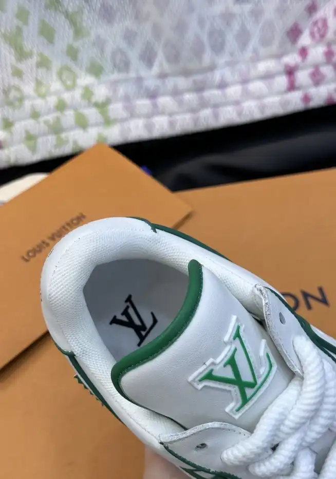 hype Louis Vuitton Sneakers