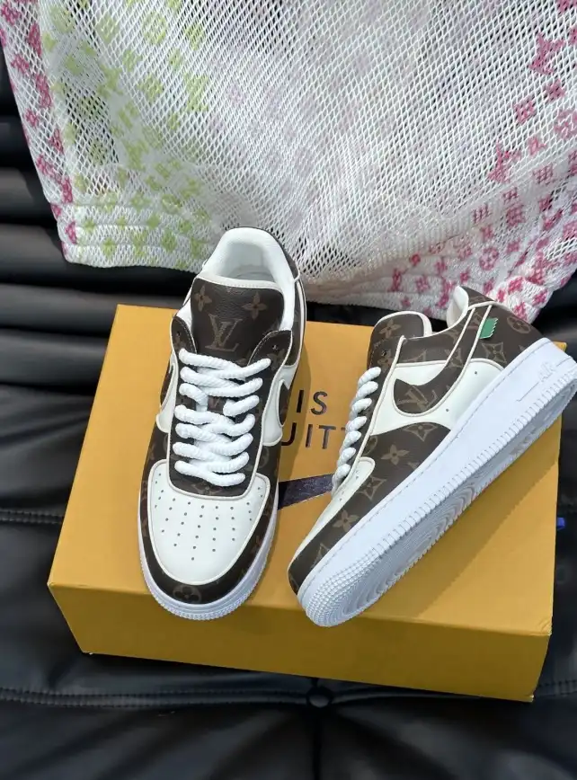 hype Louis Vuitton Sneakers