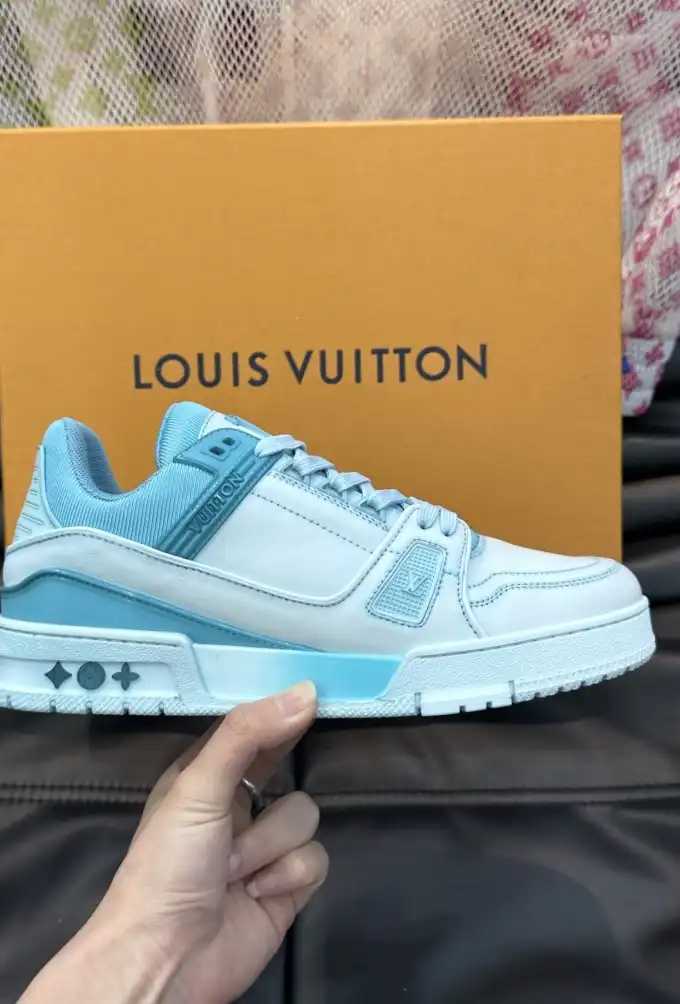 hype Louis Vuitton Sneakers