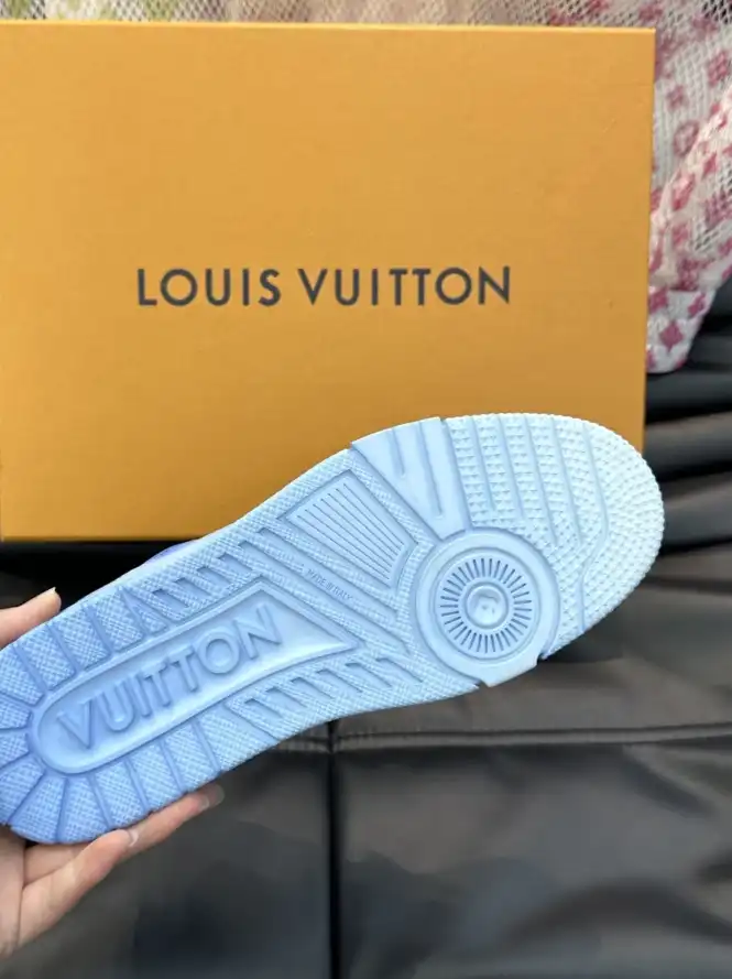 hype Louis Vuitton Sneakers