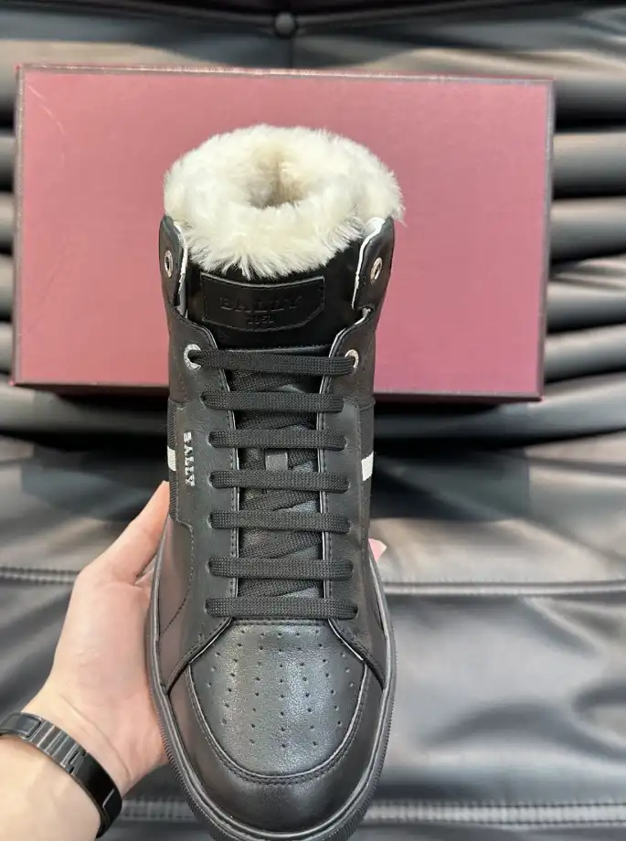 hype Burberry Leather Shoes