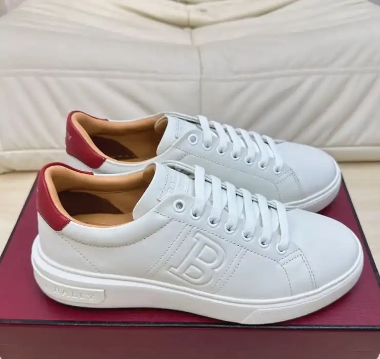 hype Burberry Sneakers