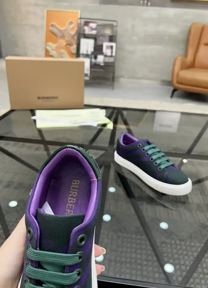 hype Burberry Sneakers