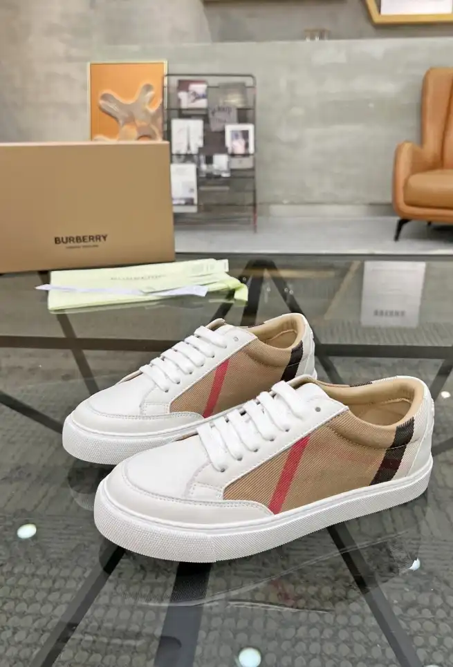 hype Burberry Sneakers