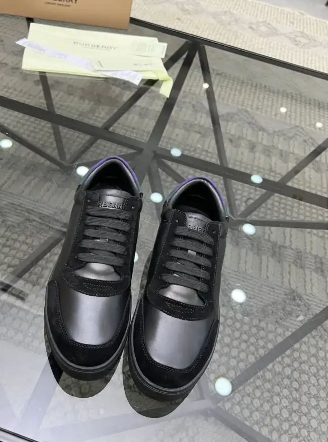 hype Burberry Sneakers