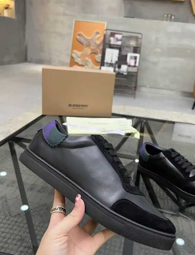 hype Burberry Sneakers