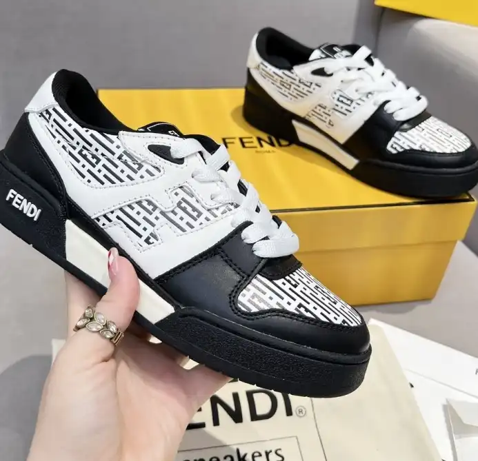 hype Louis Vuitton Sneakers