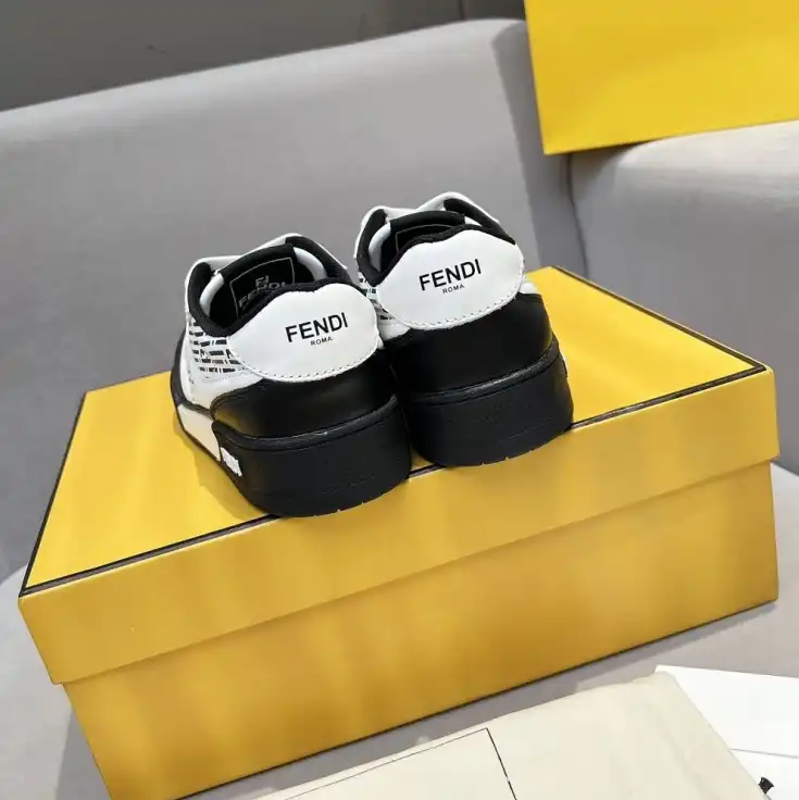 hype Louis Vuitton Sneakers